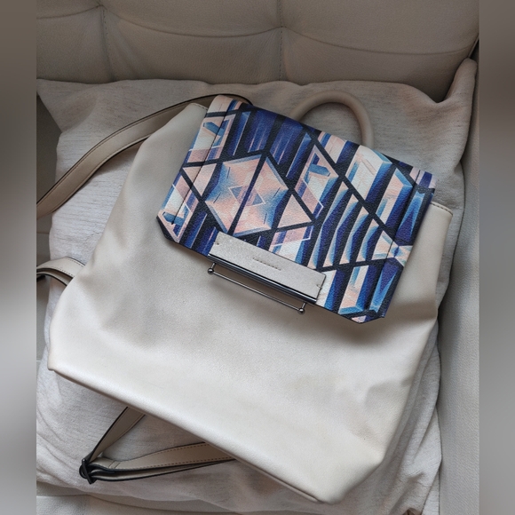Danielle Nicole Jett printed backpack - Picture 1 of 5